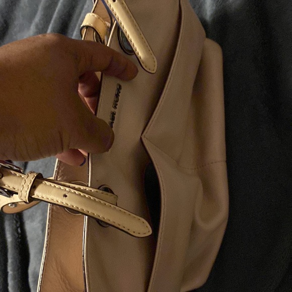 Authentic Michael Kors - Picture 3 of 9